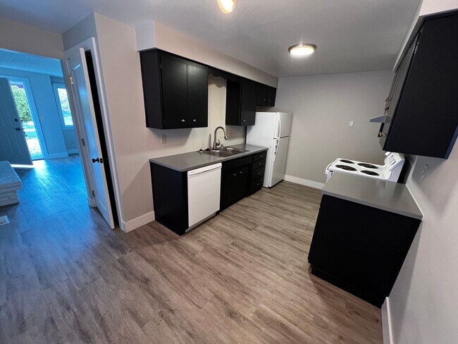 Foto del edificio - 6127 N Standard St