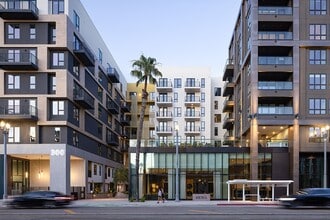 Building Photo - Resa Long Beach