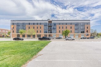 Building Photo - 4149 S Cottage Grove Ave