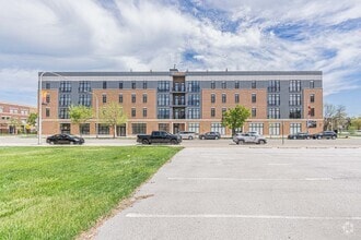 Building Photo - 4149 S Cottage Grove Ave