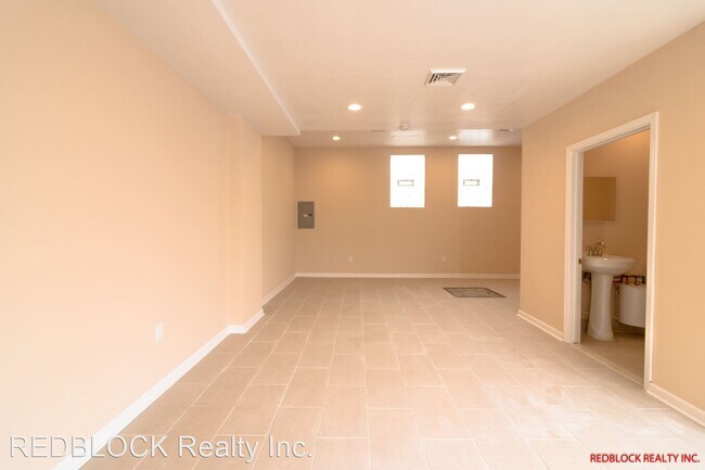 Building Photo - Studio, 1 bath House - 6812 Ogontz Ave