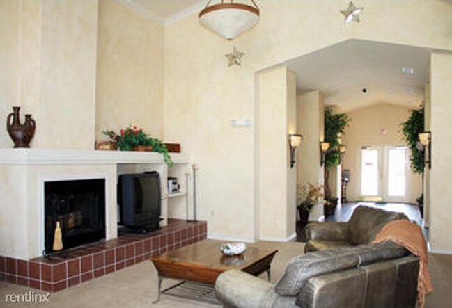 Foto del edificio - 1 br, 1 bath  - 6107 Snug Harbor Dr # 2563
