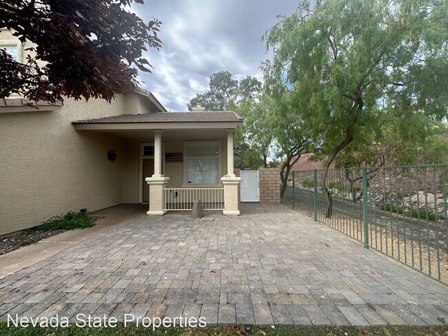 Building Photo - 3 br, 2.5 bath House - 247 Walnut Village Ln