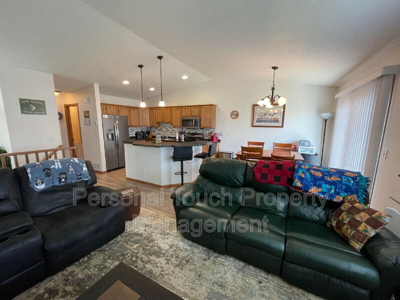 Primary Photo - 2520 5th St W