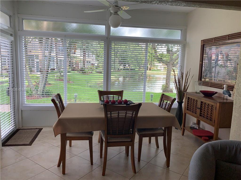 Primary Photo - 3430 NW 52nd Ave