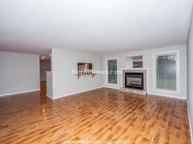 Building Photo - 11391 SW Ironwood Loop