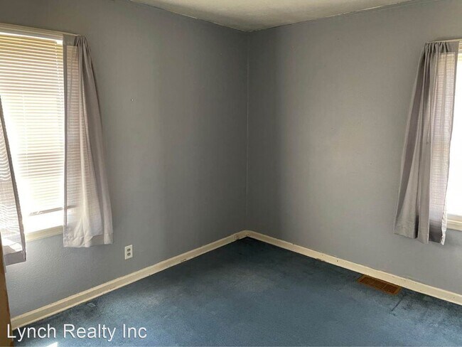 Building Photo - 3 br, 1 bath House - 133 S. Ferry Street
