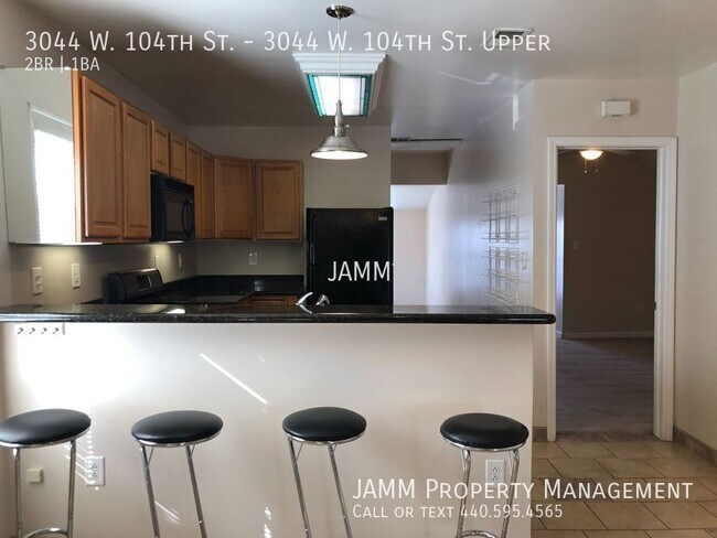 Foto del edificio - 3044 W 104th St