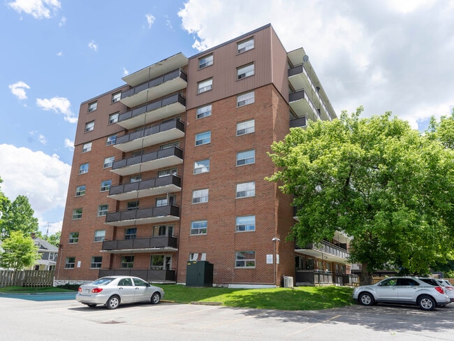 Building Photo - Mapleview Manor