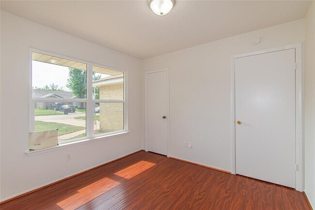 Foto del edificio - 12710 Autumn Mill Dr