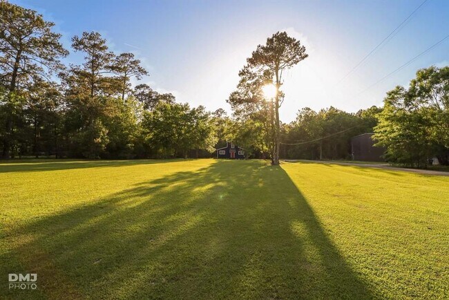 Building Photo - 7195 Sweetgum Rd