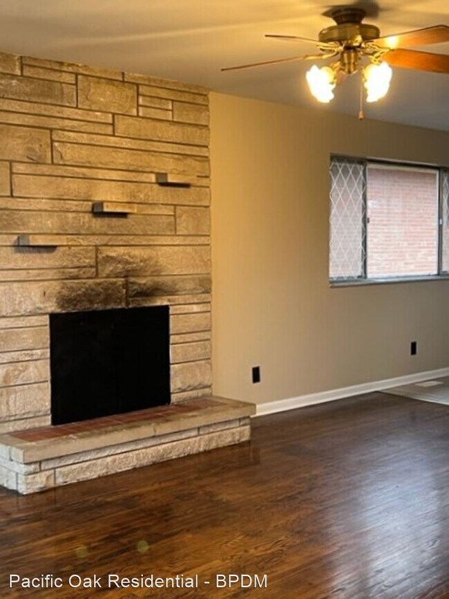 Foto del edificio - 3 br, 2 bath House - 1921 West 10th St