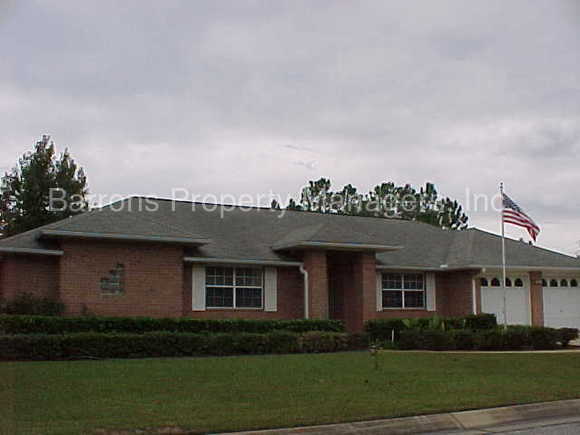 Primary Photo - 529 Long Lake Dr