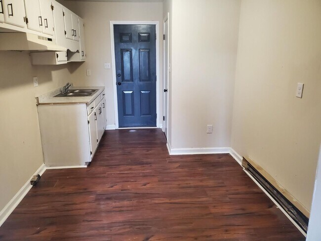 Building Photo - 6439 Applecross Ave