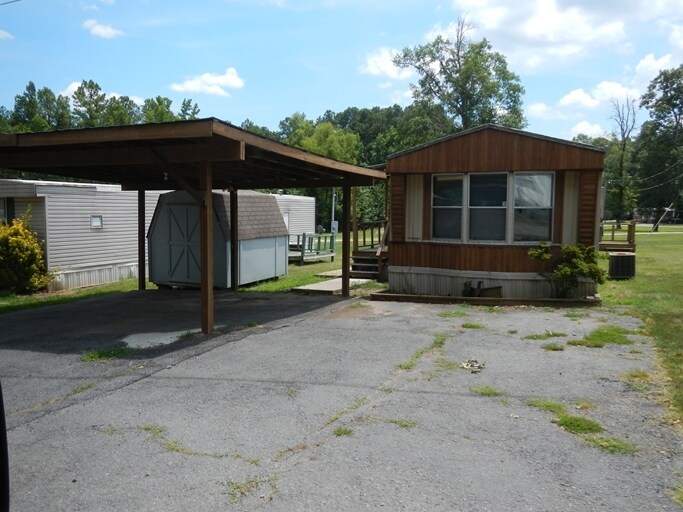 Primary Photo - 1301 W Dixon Rd