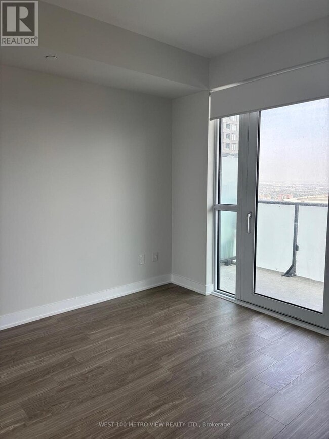 Building Photo - 430-3430 Square One Dr