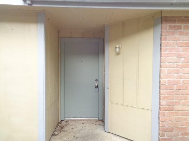 Foto del edificio - 5531 Farley Dr