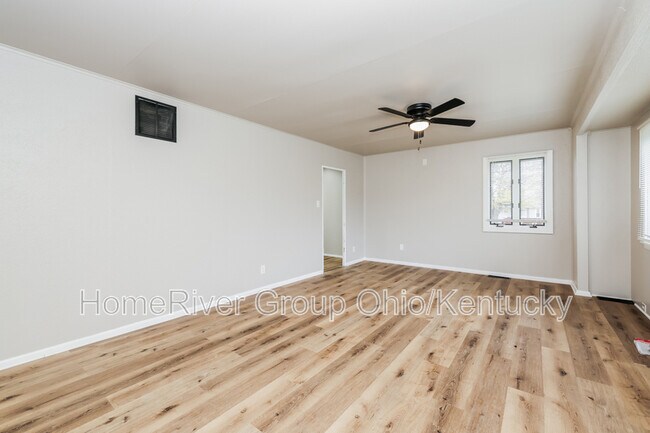 Foto del edificio - 2981 Kerwood Dr