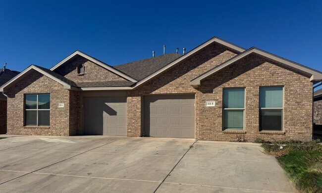 Foto del edificio - 2121 N Avenue J Ave