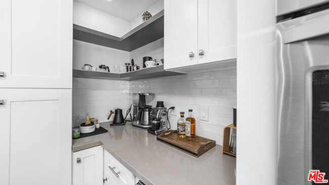 Building Photo - 663 Terrylynn Pl