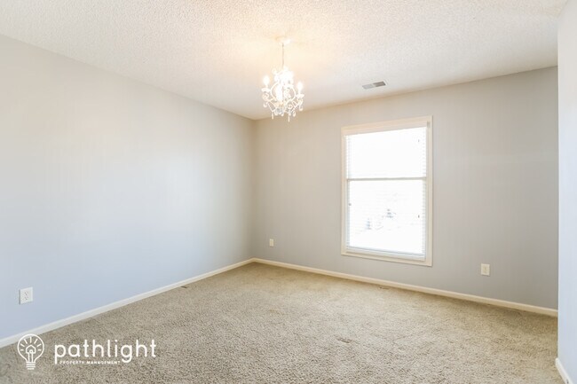 Building Photo - 5602 Brockway St