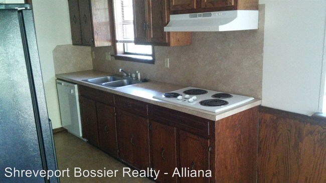 Building Photo - 3 br, 2 bath House - 9003 Cedar Creek Circle