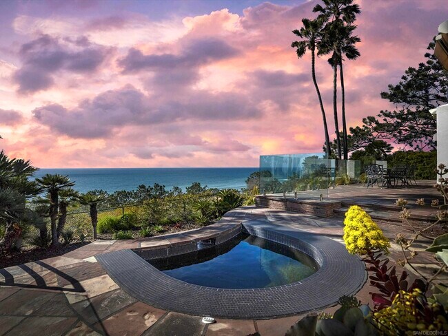 Building Photo - 426 W Ocean View Ave