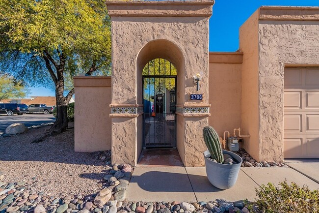 Building Photo - Saddlewood Villas of West Tucson