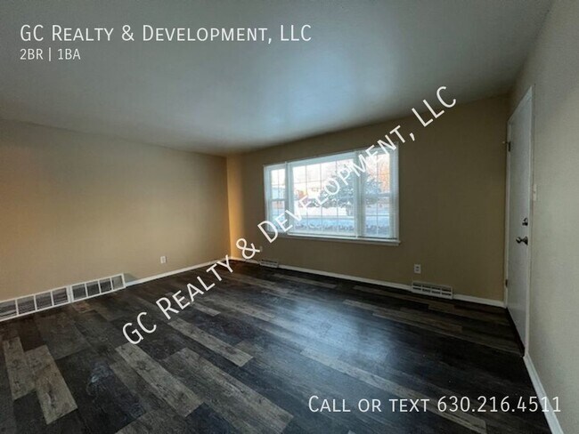Building Photo - ***EASTSIDE GENEVA LOCATION / 2 BDRM / 1 B...