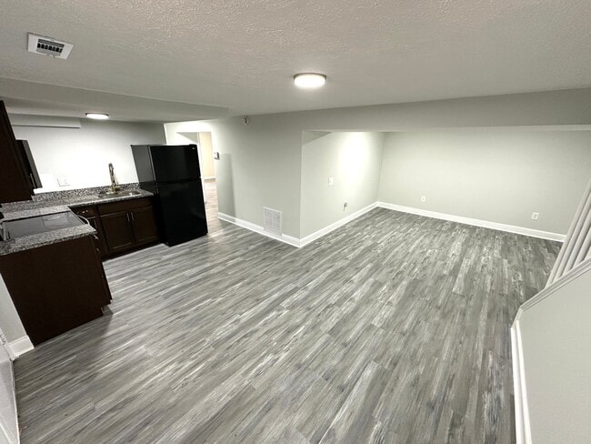 Building Photo - 5511 Henderson Way