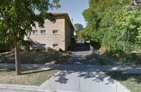 Primary Photo - 999 Burns Ave