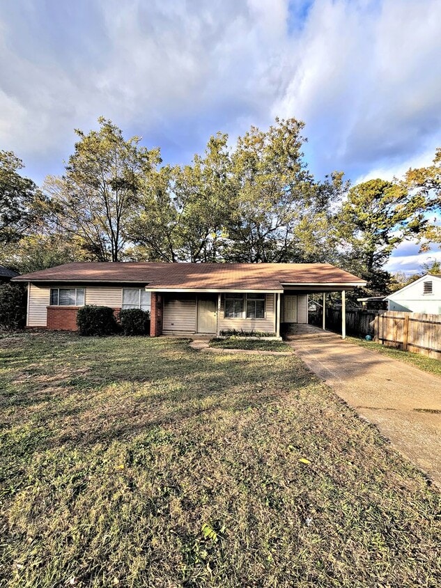 Foto principal - HOUSE FOR RENT - DECATUR SW