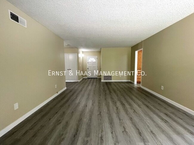 Building Photo - 17182 Berlin Ln