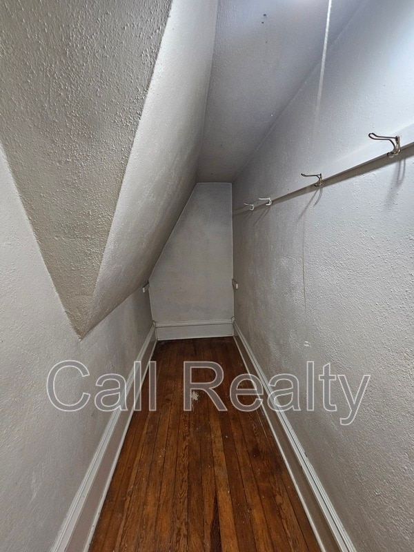 Building Photo - 1028 E Mission Ave