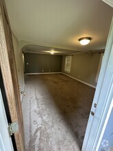 Building Photo - 2732 SE 101st Ave