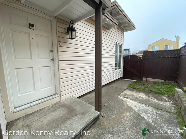 Building Photo - 3 br, 2 bath House - 392 Lynbrook Drive