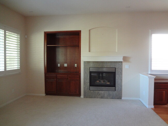 Foto del edificio - 3379 Swallows Nest Ln