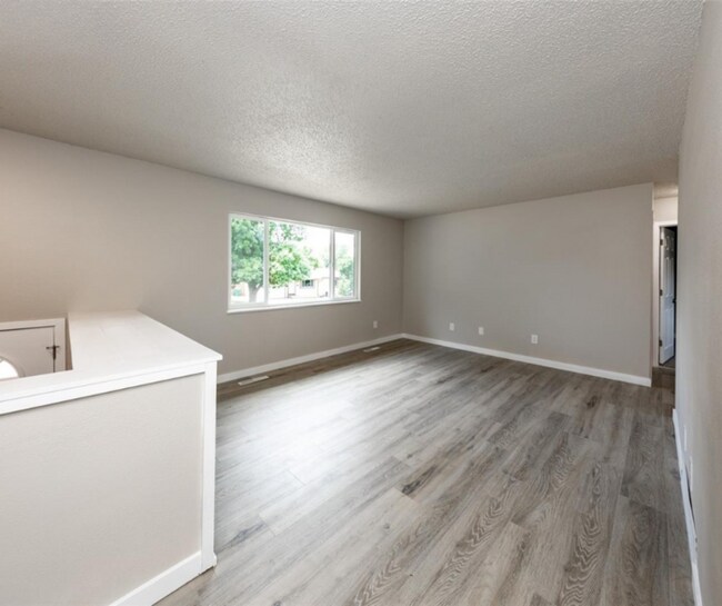 Building Photo - 4750 Cheerful Rd