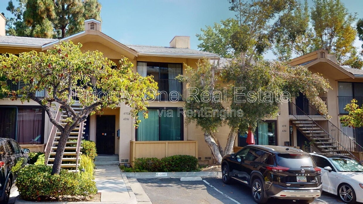Primary Photo - 4286 Fifth Ave