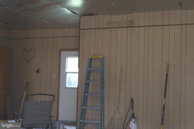 Building Photo - 1306 3rd Ave