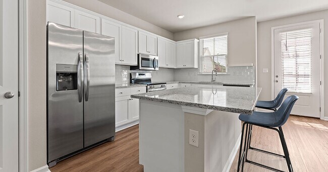 Foto del edificio - Arabella at Dutchtown Townhomes