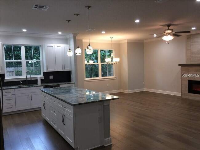 Foto del edificio - 770 Ellwood Ave