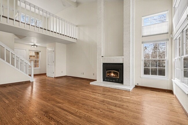 Building Photo - 2Bed 2.5Bath in Indian Creek Community - Tour Today!