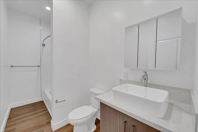 Foto del edificio - 753 N Washington Pl