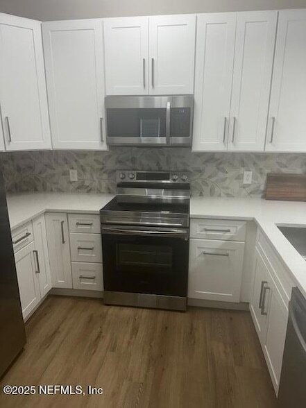 Foto del edificio - 8290 Gate Pkwy W