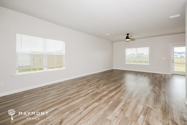 Building Photo - 459 Navona Dr