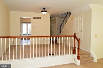 Building Photo - 422 Briar Creek Dr