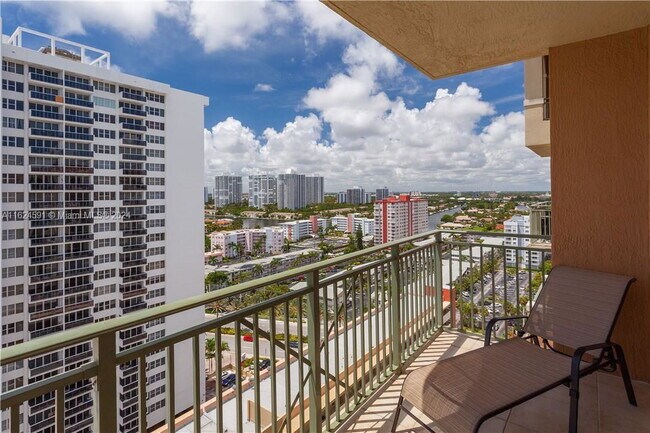 Building Photo - 2080 S Ocean Dr