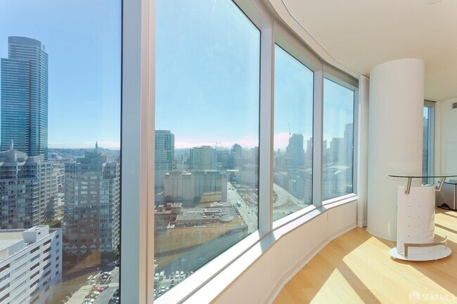 Foto del edificio - 301 Main St