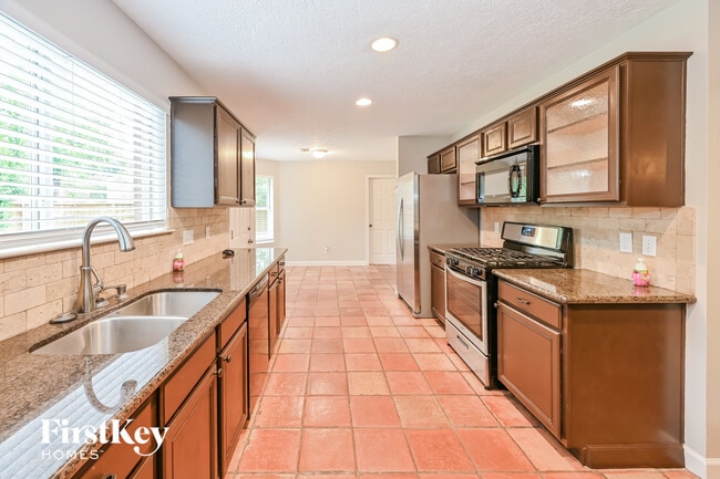 Foto del edificio - 1402 Green Tree Dr